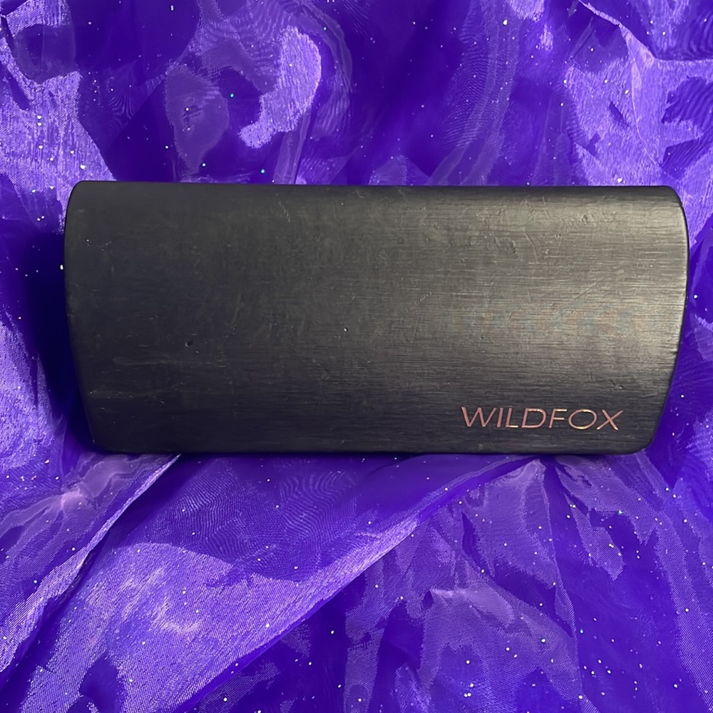 🎉Wildfox 💥RARE💥 Chaton Purple Sunglasses EUC - Picture 12 of 14